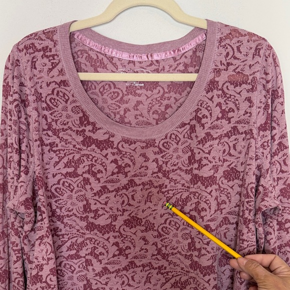Maurices Mauve Patterned Long Sleeve Top Size 2 - Picture 7 of 13
